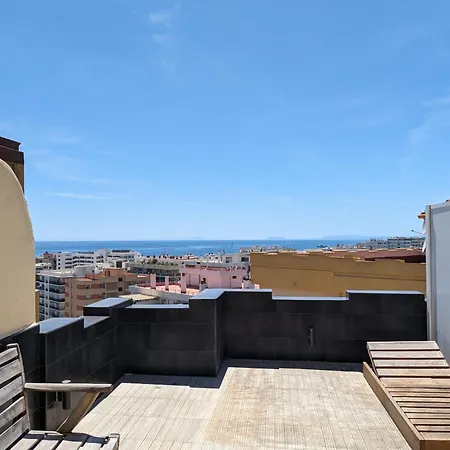 Apartment Con Vistas Y Terraza En *