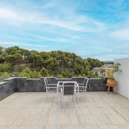 Apartment Con Vistas Y Terraza En *